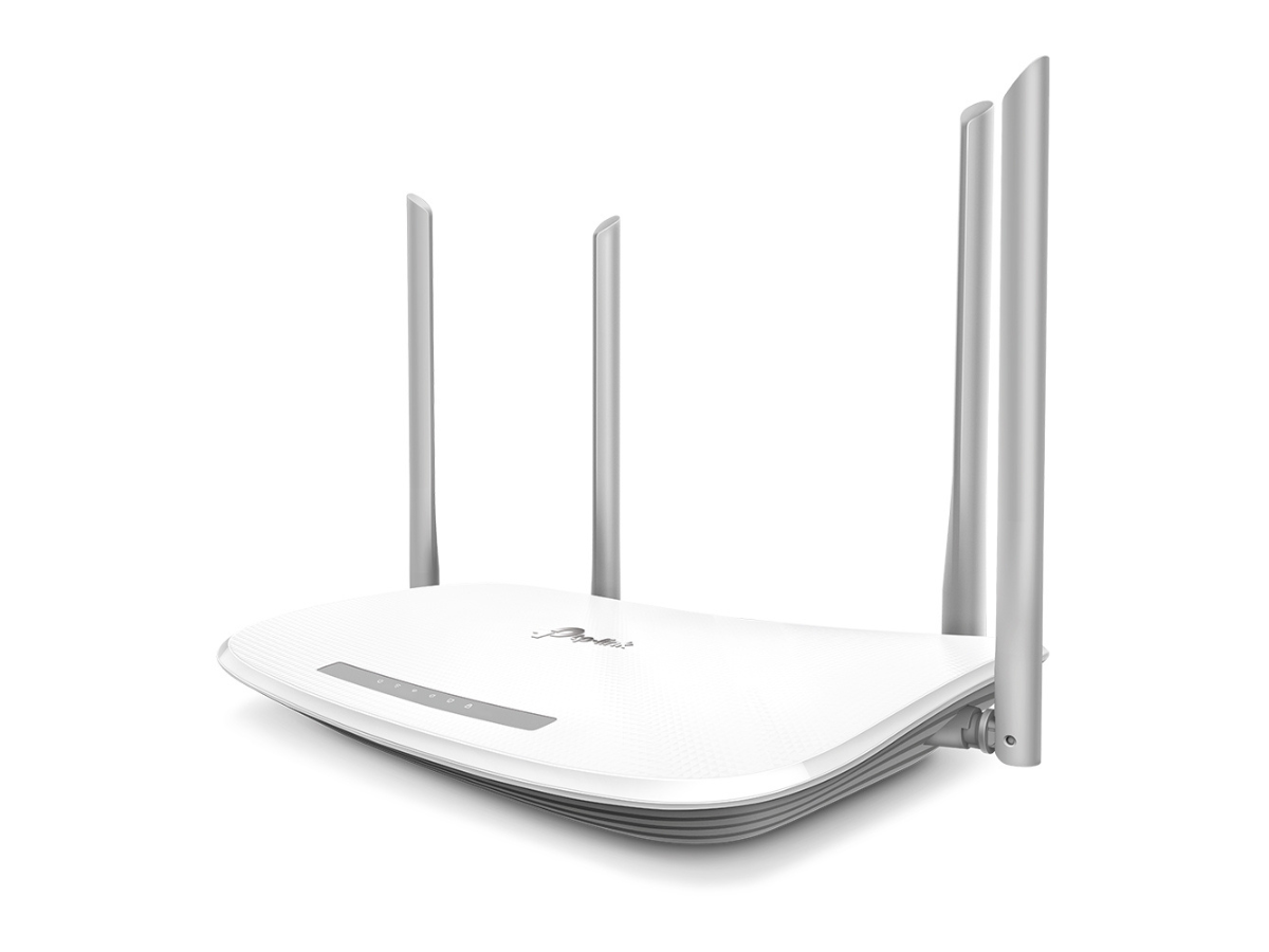 EC220-G5 сбоку